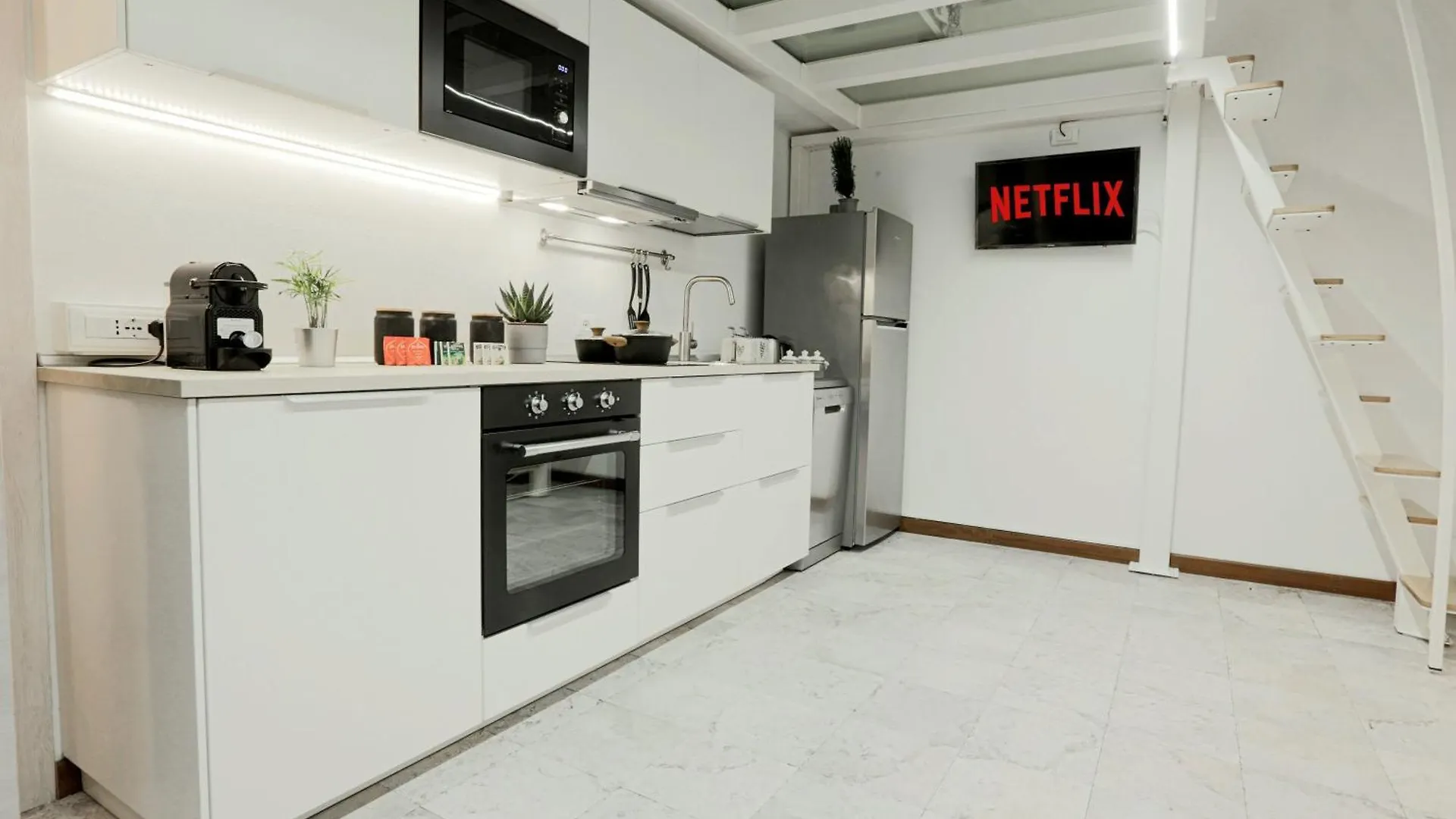 Bellavita Loft - Tricolore Metro Station Milan Apartment